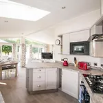 The Crucible Lodge With Hot Tub